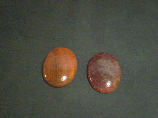 40 x 30 &ldquo;Fire agate&rdquo; cabochon (a jaspe