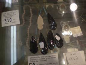 Hand-chipped stone arrowheads made&nbsp; in the st